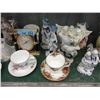Image 3 : Shelf Lot of China, Glass and Wood Collectables
