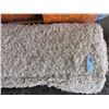 Image 1 : 5' x 7' Beige Shag Carpet - Store Return