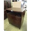 Image 1 : 3 Drawer Dresser