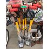 Image 1 : 6 New D-Handle Garden Spades
