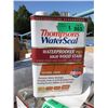 Image 1 : 8 One Gallon Pails of Thompson's Water Seal Stain