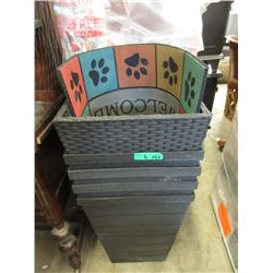 Floor Mat & 5 Patio Planters