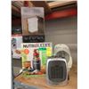 Image 1 : 4 Pieces of Household Merchandise - Store Returns
