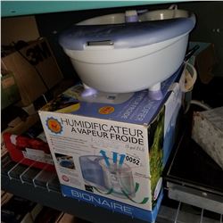COOL MOISTURE HUMIDIFIER AND HOMEDICS FOOT SPA AND STEAM EXTREME CLEANER