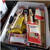 Image 1 : TRAY OF NEW PAINT BRUSHES