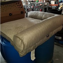 KIRKLAND LARGE DOG BED
