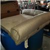 Image 1 : KIRKLAND LARGE DOG BED