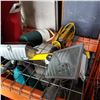 Image 1 : DOUBLE SHOP LIGHT ON STAND
