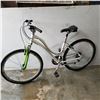 Image 1 : WHITE AND GREEN SCHWIIN BIKE