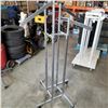 Image 1 : ROLLING RETAIL CLOTHING DISPLAY RACK