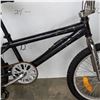 Image 2 : BLACK BMX BIKE