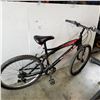 Image 1 : BLACK AND RED TRIUMPH BIKE