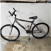 Image 1 : BLACK GREY SCHWINN BIKE