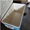 Image 2 : BLUE METAL COLEMAN COOLER