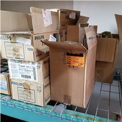 8 BOXES OF NEW METAL HALIDE LIGHT BULBS