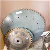 Image 1 : LOT OF 1 LARGER AND BUNDLE OF MEDIUM SAW BLADES