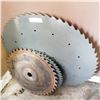 Image 2 : LOT OF 1 LARGER AND BUNDLE OF MEDIUM SAW BLADES