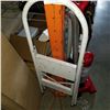 Image 1 : 2 STEP LADDER