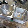 Image 2 : NEW STAINLESS UNDER MOUNT DOUBLE BOWL SINK 30 3/4 X 18 X 8 INCH