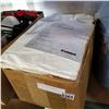 Image 1 : BOX LIQUID SPLASH GARMENTS