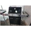 Image 1 : STAINLESS AND BLACK WEBER PROPANE BBQ