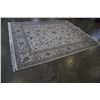 Image 2 : 10 x 8 FOOT FRINGED AREA CARPET