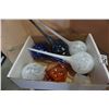Image 3 : BOX OF WATERING GLOBES