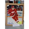 Image 2 : 2 FRAMED AUTOGRAPH HOCKEY PHOTOS JEREMY ROENICK AND SERGIE FEDOROV
