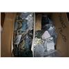 Image 3 : BOX OF PARROT AND BIRD PINS
