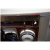 Image 3 : SINGER 6105 SEWING MACHINE