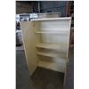 Image 2 : WHITE WARDROBE