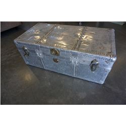 METAL STORAGE TRUNK