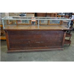 VINTAGE DISPLAY COUNTER BY IDEAL SHOW CASE AND FIXTURE CO VANCOUVER BC