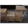Image 2 : 3 DISPLAY SHELFS AND 3 DRAWER ORGANIZER