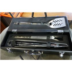 BERGHOFF BBQ SET W/ SKEWERS IN 21" CASE