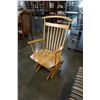 Image 1 : MAPLE GLIDER ROCKING CHAIR