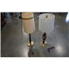 Image 1 : PAIR OF MCM BRASS AND WOOD TABLE LAMPS