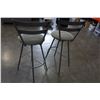 Image 3 : 2 SWIVEL BAR STOOLS