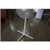 Image 3 : OCEAN BREEZE FLOOR FAN