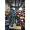 Image 1 : WELCOME BEAR HOLDING CHRISTMAS TREE