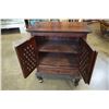 Image 2 : 2 DOOR VINTAGE LOOK CUPBOARD