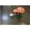 Image 1 : CONCRETE MUSHROOM AND DOVE GARDEN DECORATIONS