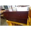 Image 1 : 2 DRAWER MAHOGANY FINISH ENDTABLE