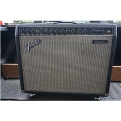 FENDER SHOWMAN GUITAR AMP