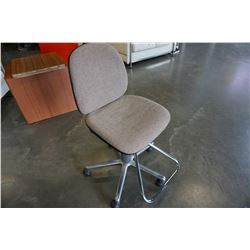 STENO CHAIR