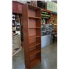 Image 1 : 6-1/2 FOOT BOOKSHELF