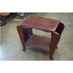 END TABLE AND MAGAZINE TABLE