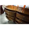 Image 4 : 6 DRAWER BOW FRONT DRESSER