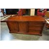 Image 1 : ROLLING 3 DRAWER 2 DOOR ENTERTAINMENT STAND