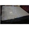Image 1 : QUEENSIZE STEARNS AND FOSTER HOPE BAY EURO TOP MATTRESS